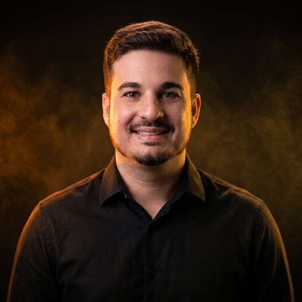 Retrato oficial de Rafael Castro, fundador da ZX LAB